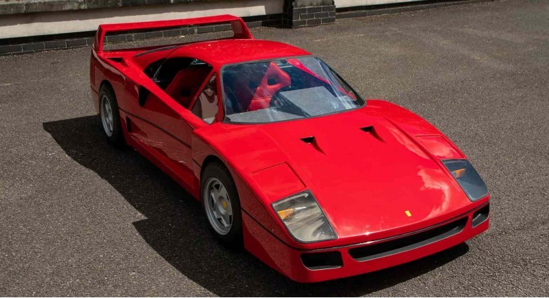 На продажу выставили карт с дизайном Ferrari F40