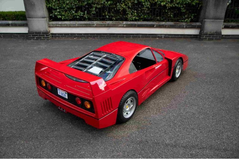 Речь идет об автомобиле F-Racer Junior. Это карт…