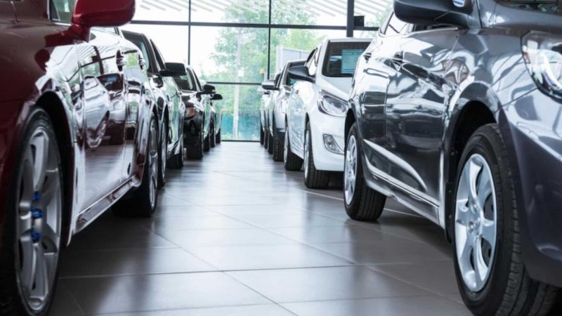 Автоэксперт Беспалов прогнозирует снижение цен на…