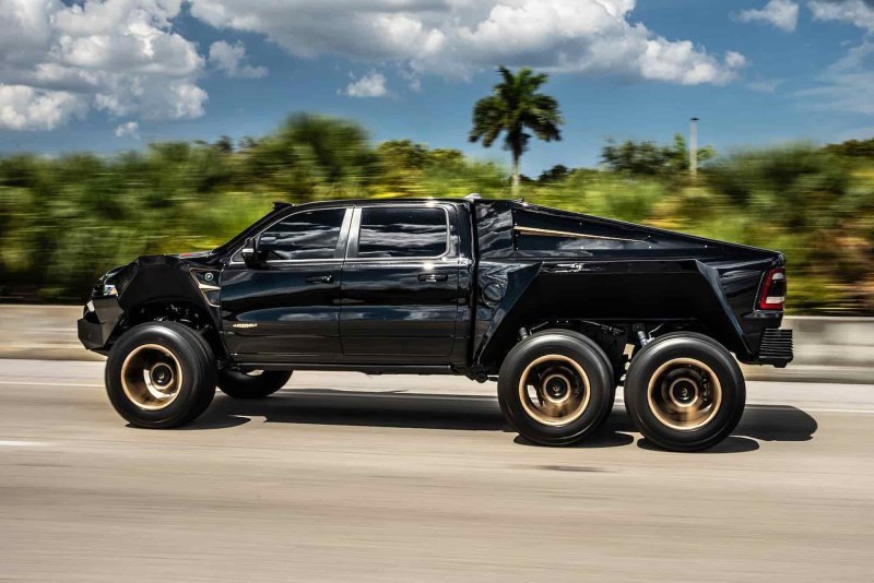 Внешне Apocalypse 6×6 Juggernaut отличается…