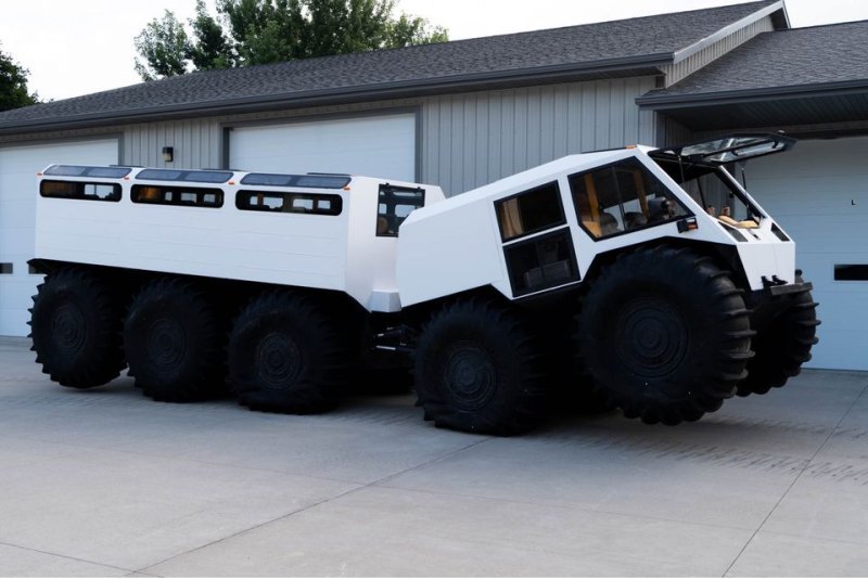 Автомобиль получил название Sherp the Ark 3400.…