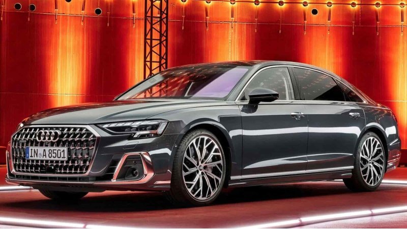 В Китае покупателям седанов Audi A8L бесплатно…