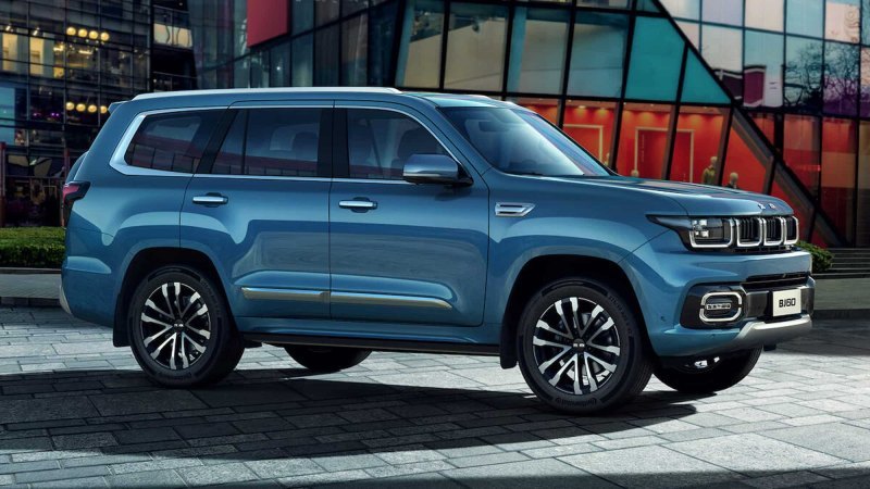 BAIC начал продажи китайского конкурента Land…