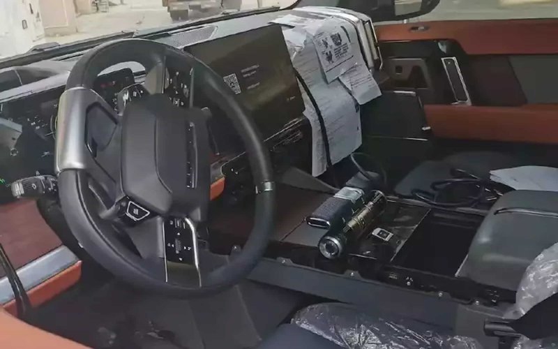 Показанный на фотографиях салон выглядит как…