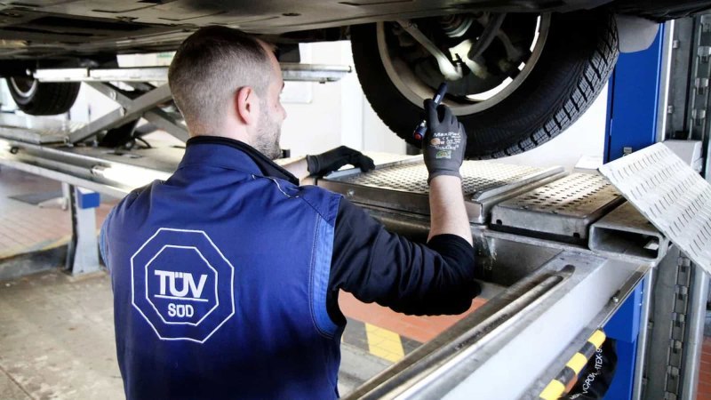 Названы самые ненадежные автомобили по версии…