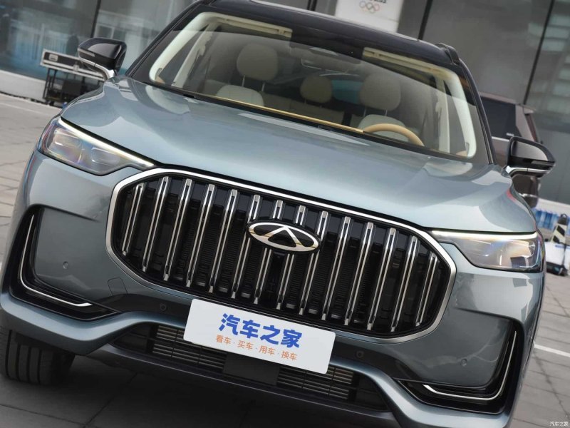 Самый большой Chery, который привезут в Россию:…