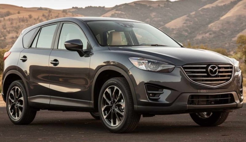 Это японский «паркетник» Mazda CX-5. За…