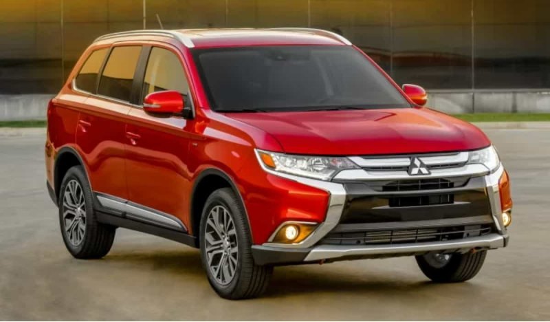 Mitsubishi Outlander (2016)