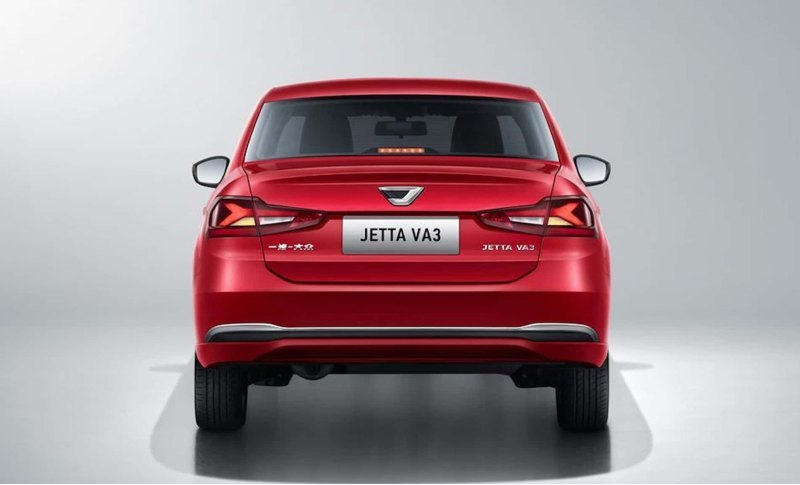В Россию ввозят Jetta VA3 с 1,5-литровым…
