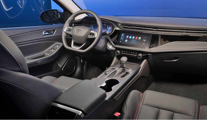 Длина Omoda S5 составляет 4644 мм, так что…