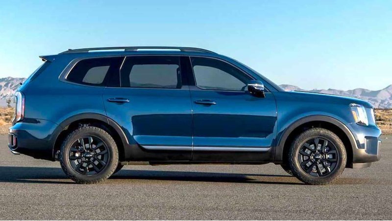 В Россию привезли самый большой кроссовер Kia