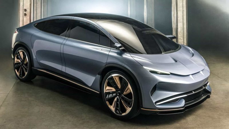Новый итальянский люксовый кроссовер Aehra SUV…