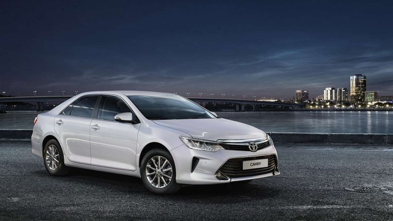 3 место – Toyota Camry (2014)