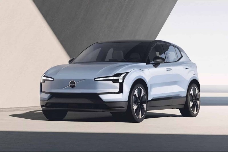 Самый маленький и быстрый кроссовер Volvo…