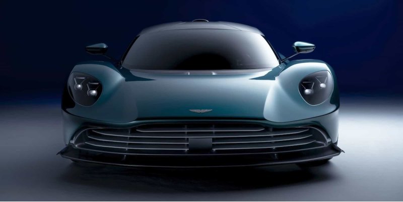 Впервые о том, что в Aston Martin работают над…