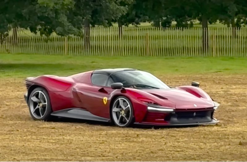 Владелец Ferrari за 200 млн. рублей не боится…