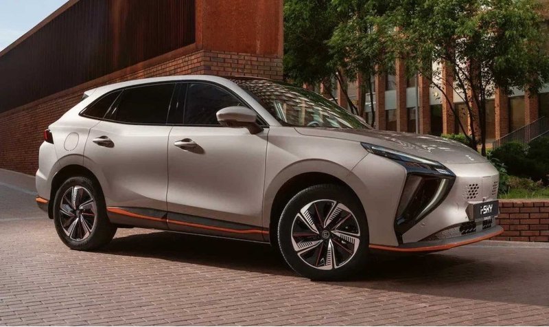 Как стало известно Daily-Motor.Ru, за Evolute…