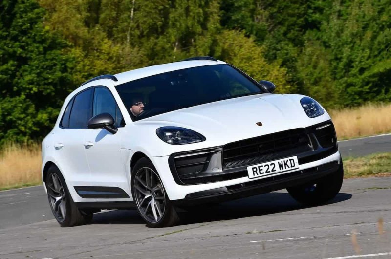 1 место – Lamborghini Urus 