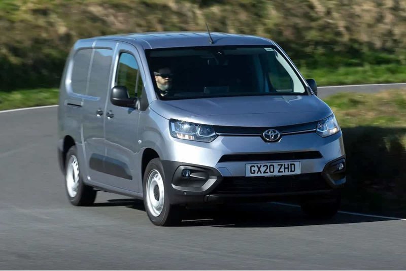 5 место – Toyota Proace City