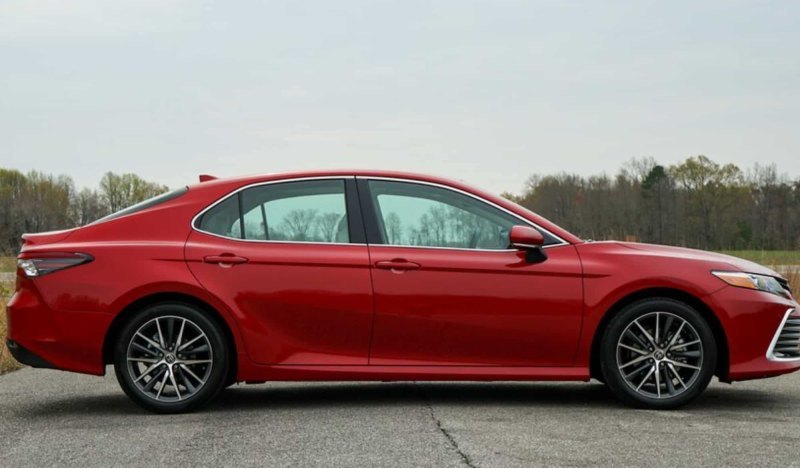Toyota Camry (гибрид)