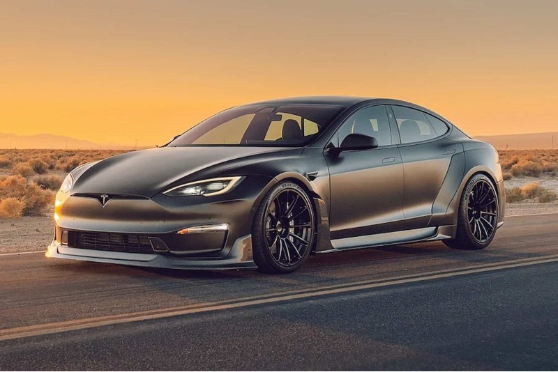 У Tesla Model S появилась крутая широкофюзеляжная…