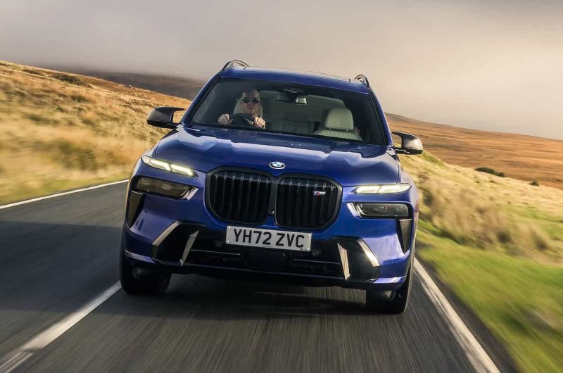 3 место – BMW X7