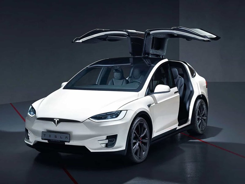 Tesla Model X (2016)
