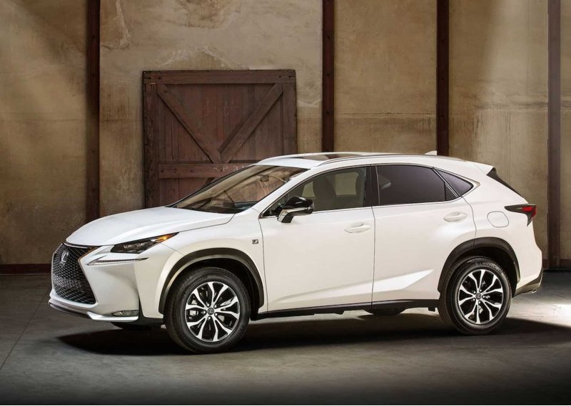 Lexus NX 1 поколения