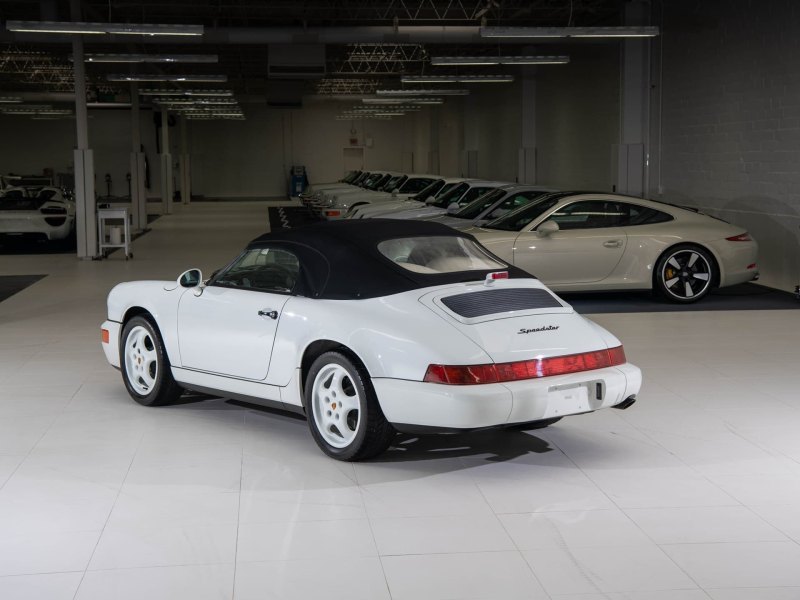 Porsche стоит на колесах Speedline RS, окрашенных…