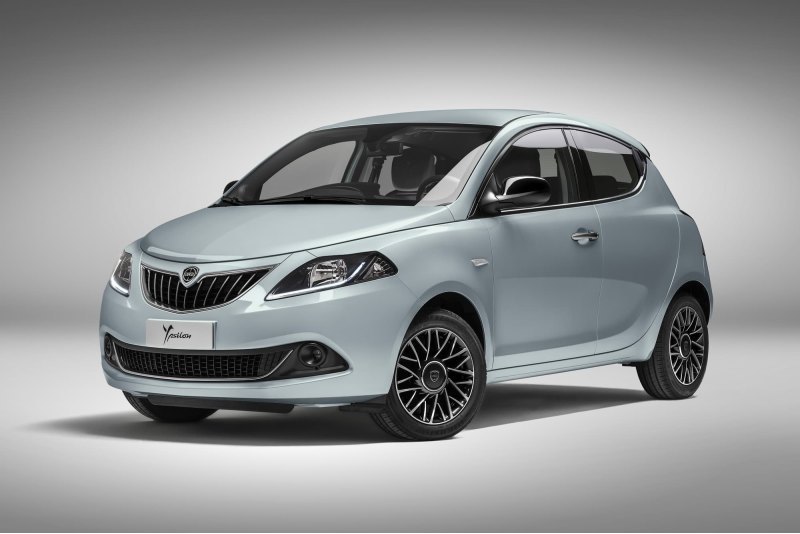Актуальная версия Lancia Ypsilon