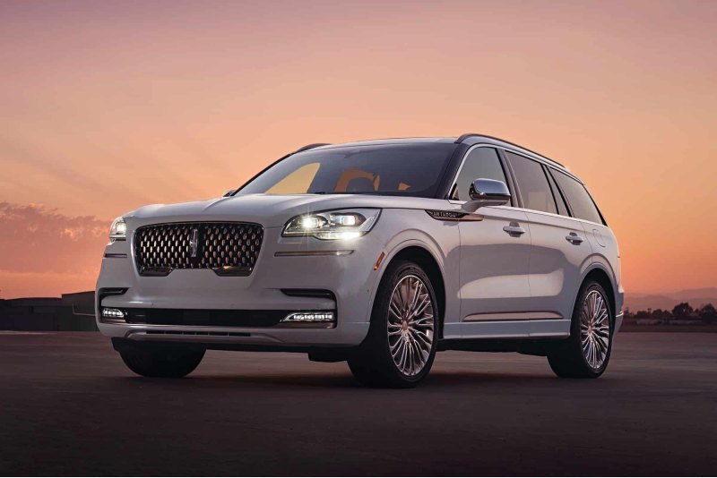 Lincoln Aviator