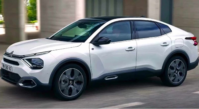 Салон нового аналога Lada Vesta Cross от Citroen…