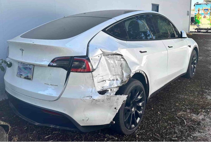 Другой владелец Model Y утверждает, что в августе…