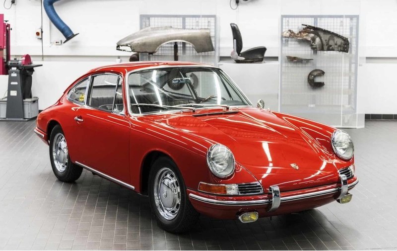 Porsche 911