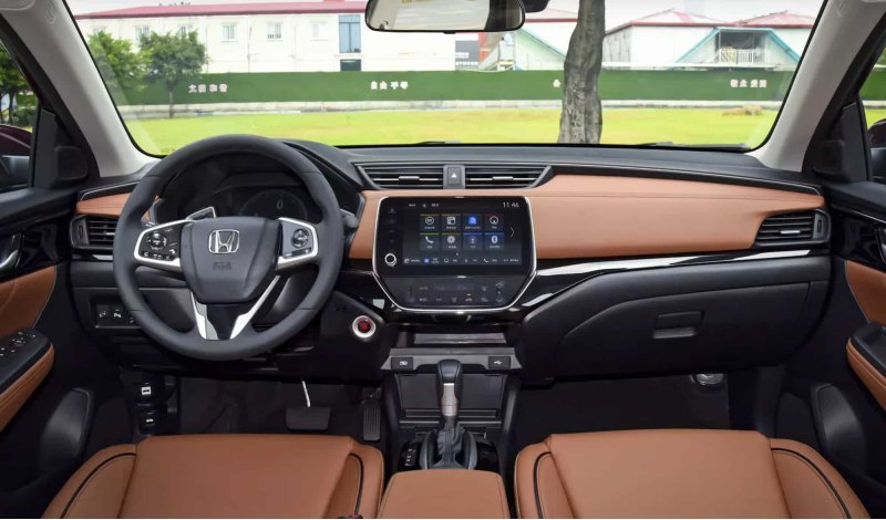 Таким образом он заметно крупнее того же Honda…