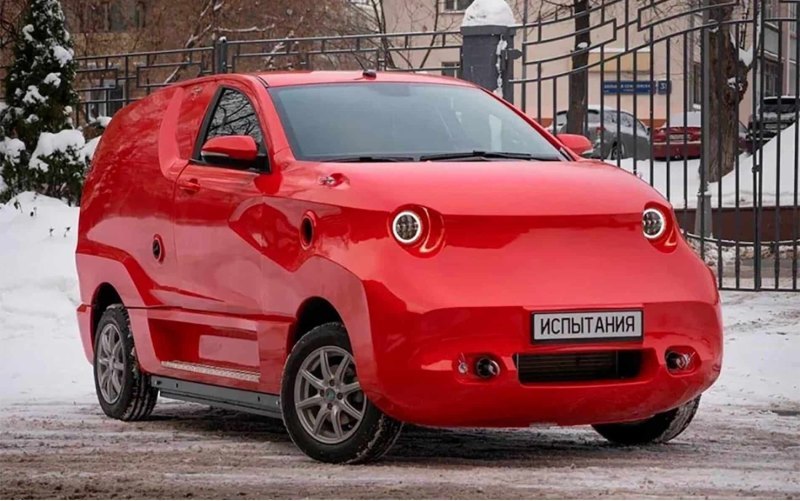 Кроме того, западным журналистам известно, что…