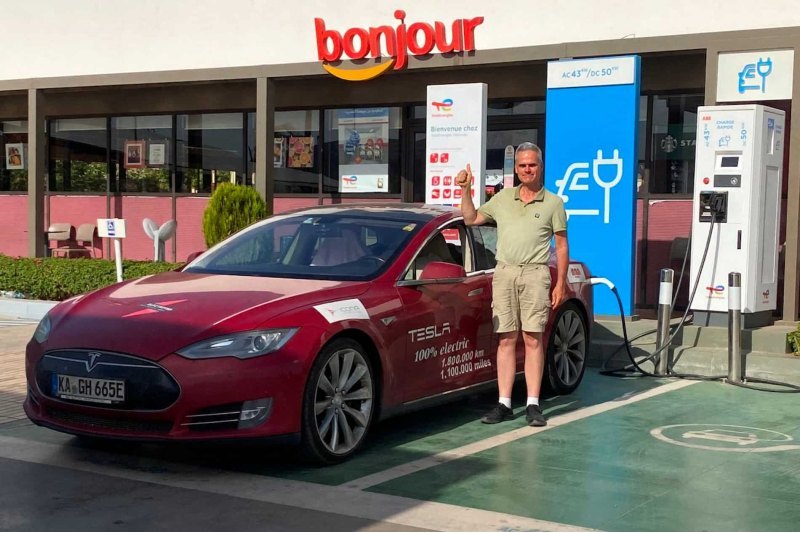 Эта Tesla проехала почти 2 миллиона километров,…