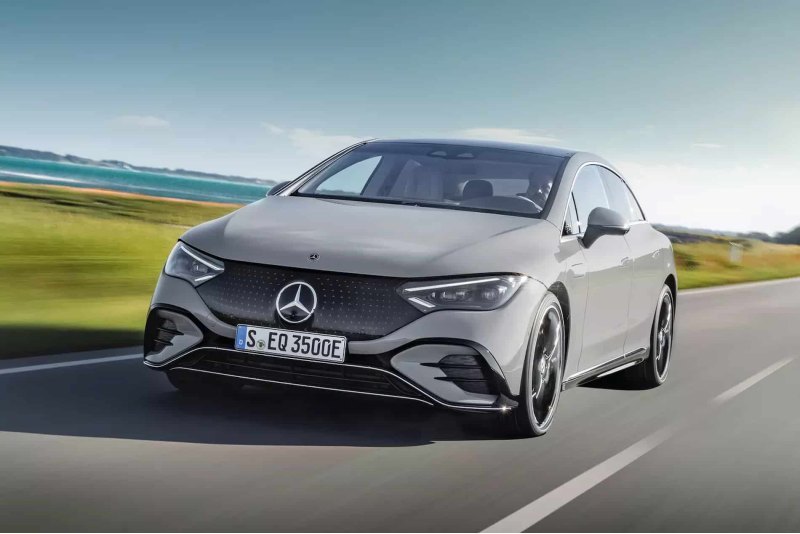 Mercedes EQE