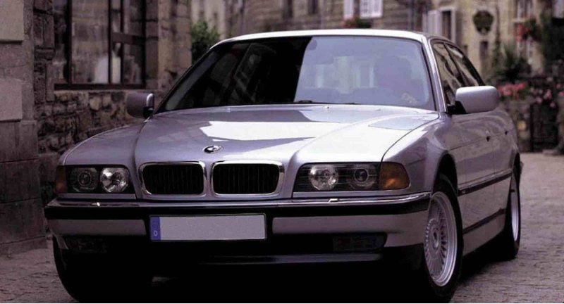 BMW 7-Series (E38)