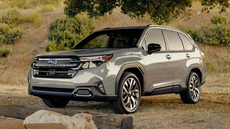 Subaru Forester нового поколения (версия с ДВС)