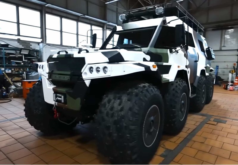 Американцев впечатлил 8-колесный российский…