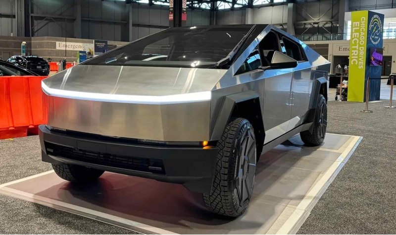 Владельцы Tesla Cybertruck жалуются, что начали…