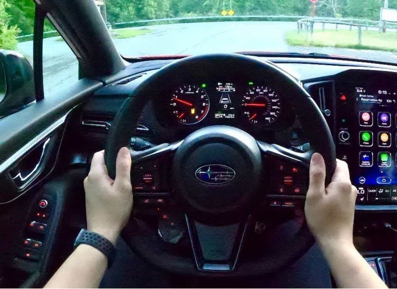 После уроков вождения на чужом авто сотрудники…