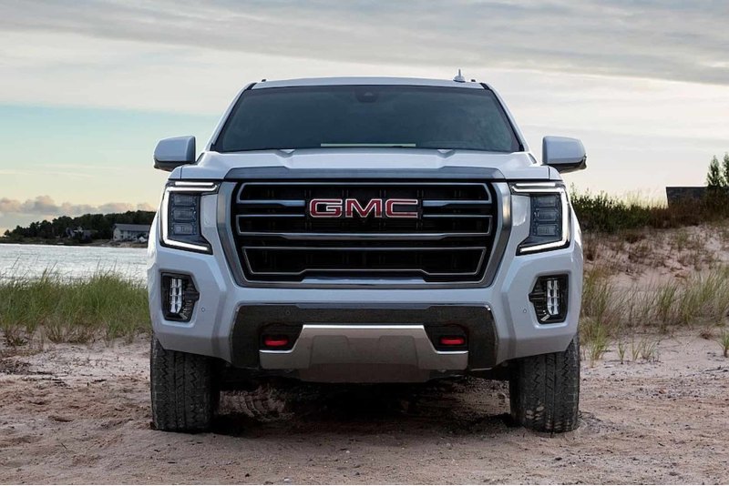 Дорестайлинговый GMC Yukon