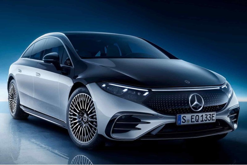 Mercedes EQS