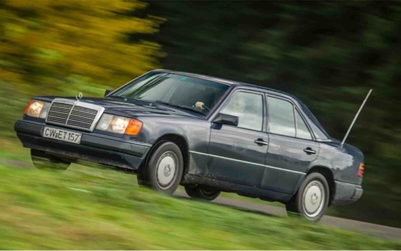 Mercedes-Benz W124 200D