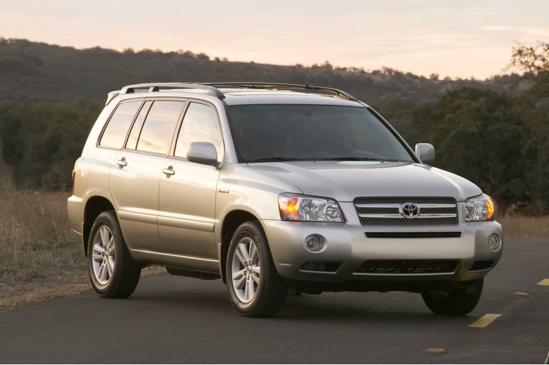 6 место – Toyota Highlander (2001-2007)