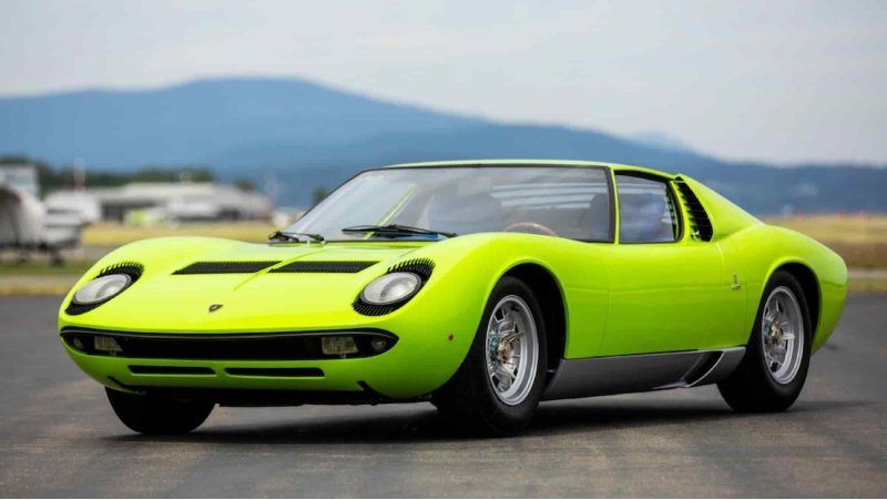 Lamborghini Miura P400