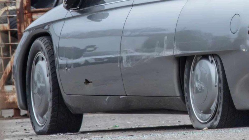 В то время как DeVille обладал поперечно…