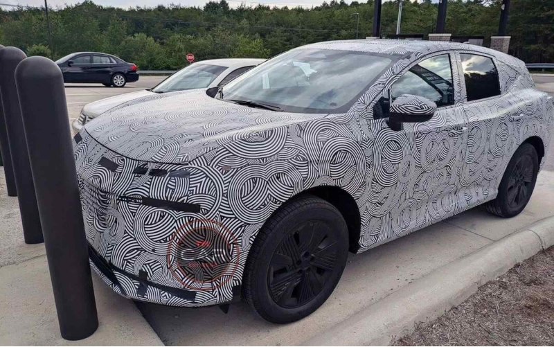 В линейке Nissan среднеразмерный «паркетник»…